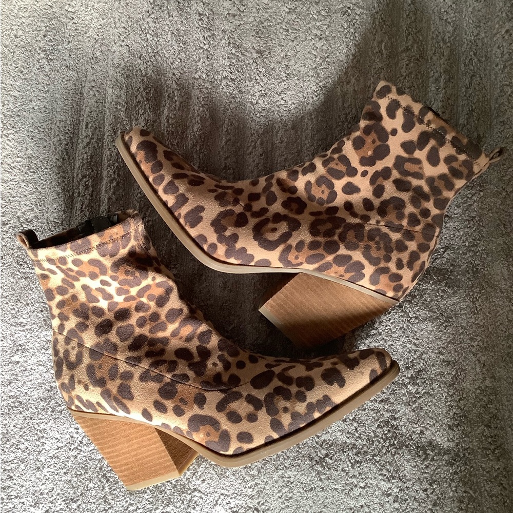 Naturalizer Sole Boots